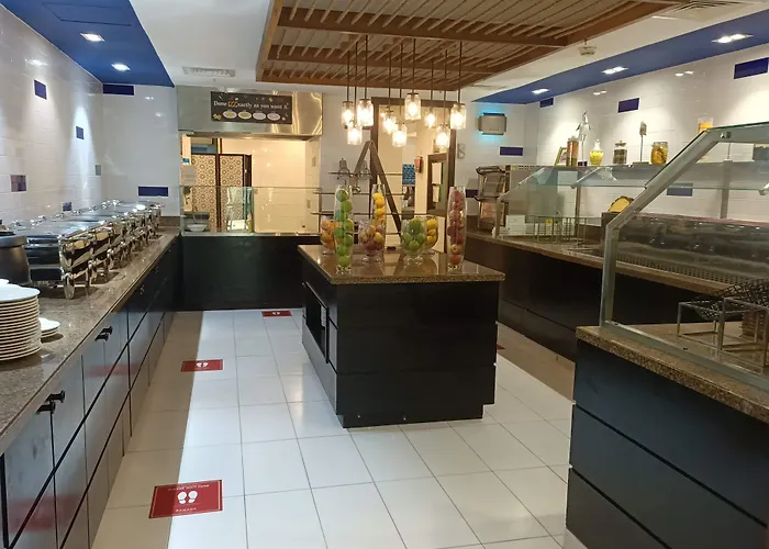 Ramada By Wyndham Downtown Dubai